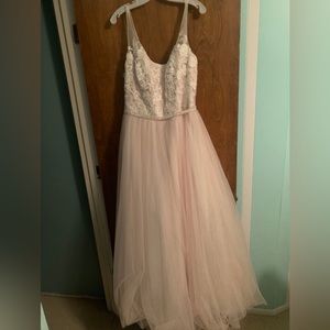 Gorgeous never worn wedding dress! Size 20!